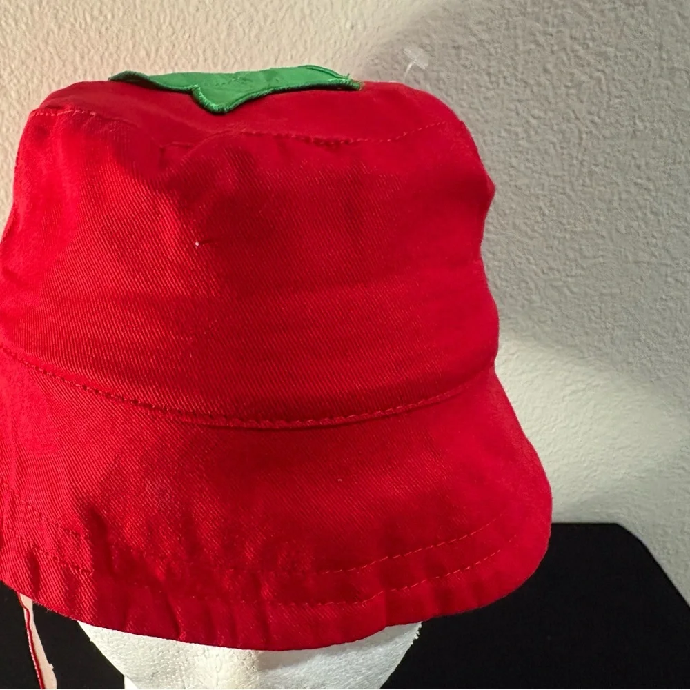 The Children’s Place Toddle Strawberry Bucket Hat Sun Hat Size 6 - 12 Months NWT